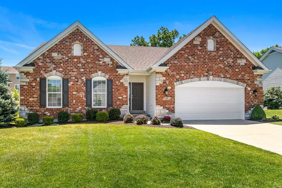 1518 Ridgepointe Place DR, Lake St Louis, MO 63367