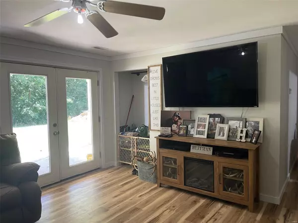 Marble Hill, MO 63764,24744 BCR 326