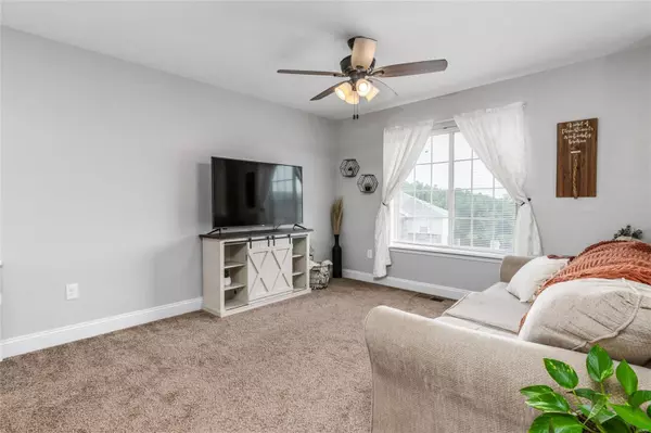 St Robert, MO 65584,114 Creek View DR