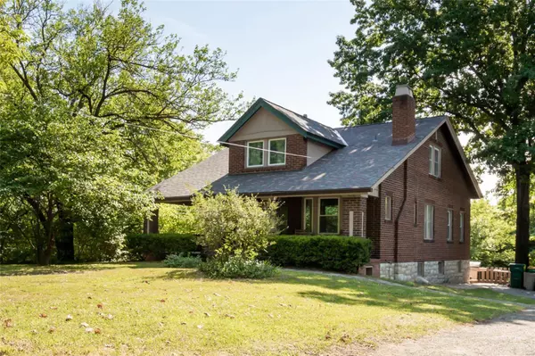 Webster Groves, MO 63119,910 Yeatman AVE