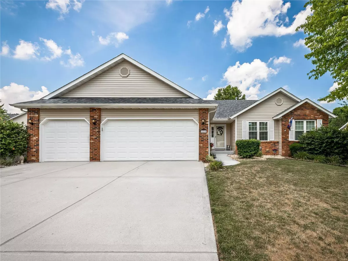 Maryville, IL 62062,828 Cedar Valley DR