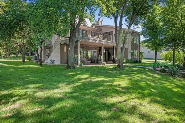 11052 Village Dr West, Foristell, MO 63348