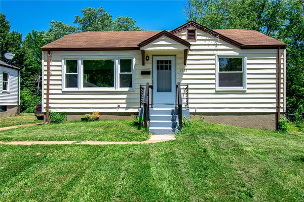 St Louis, MO 63133,7735 MONROE DR