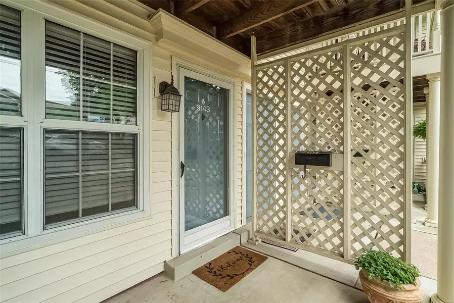 9143 Robin CT, St Louis, MO 63144