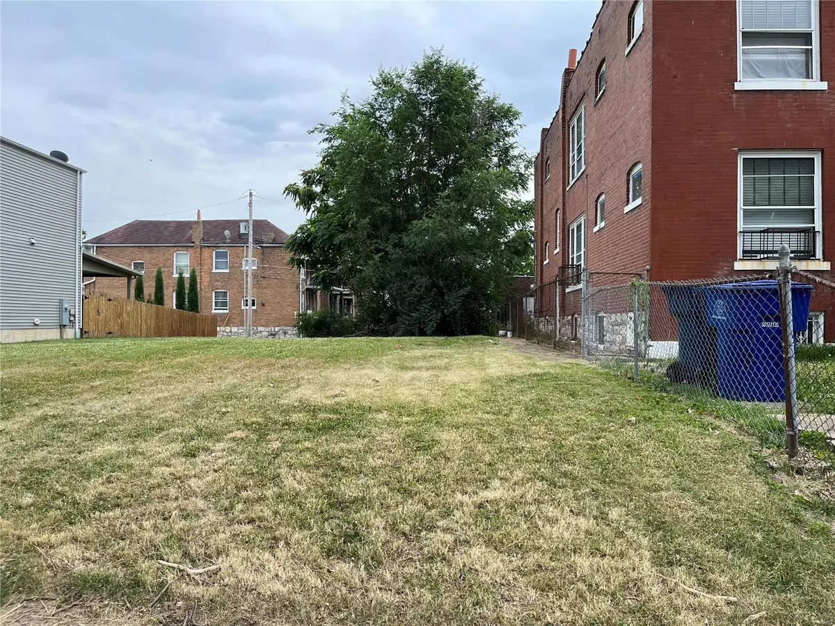 St Louis, MO 63112,5808 Westminster PL