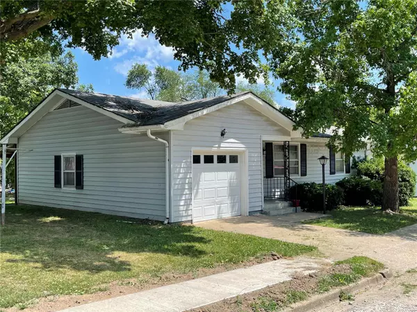 Paris, MO 65275,206 South Washington