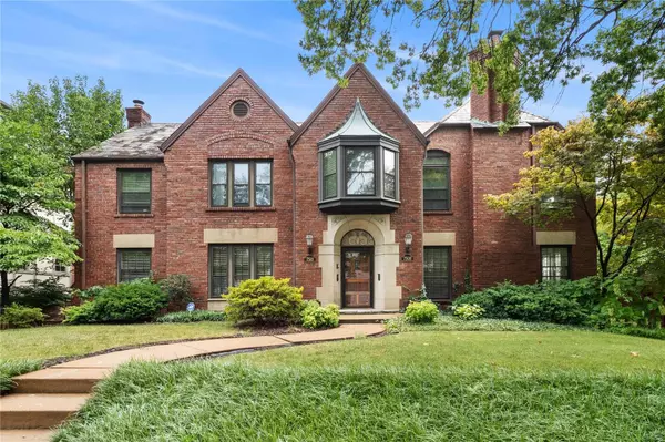 Clayton, MO 63105,7508 York DR #A