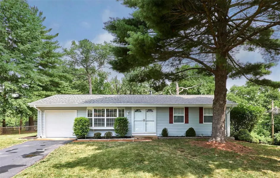 812 Bordeaux CT, Unincorporated, MO 63011