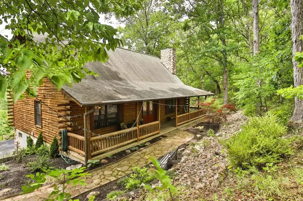 676 Hoene Ridge Estates DR, Eureka, MO 63025