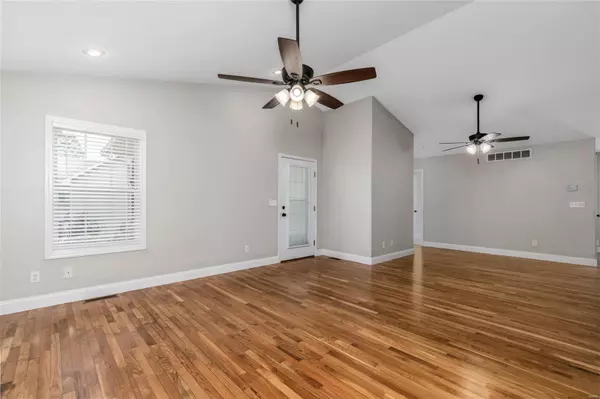 Waynesville, MO 65583,114 Mesa DR