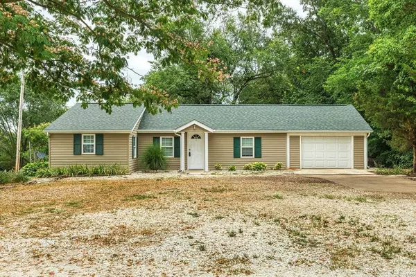 Winfield, MO 63389,820 Highway Ee