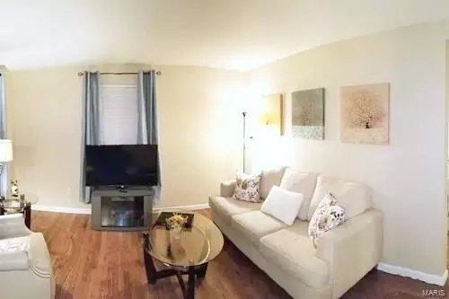 St Louis, MO 63122,242 Commerce AVE