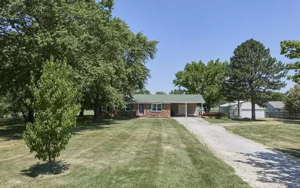 Eolia, MO 63344,19651 Pike 266