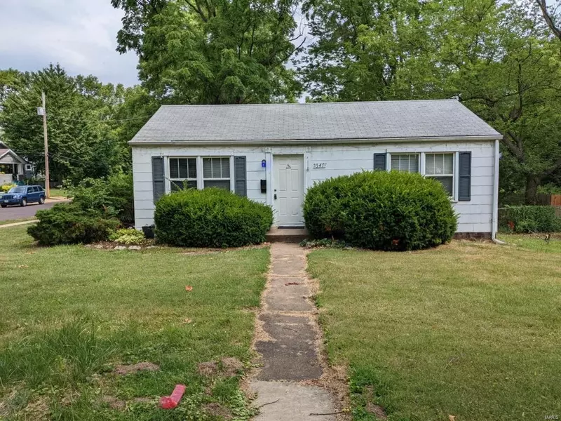 547 E Jackson RD, St Louis, MO 63119