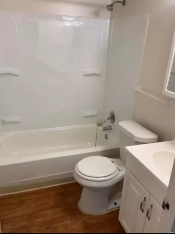 St Louis, MO 63137,495 Bluff DR