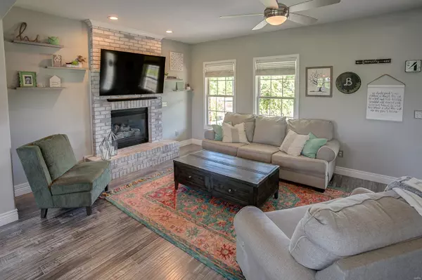 Worden, IL 62097,8816 Wildewood DR