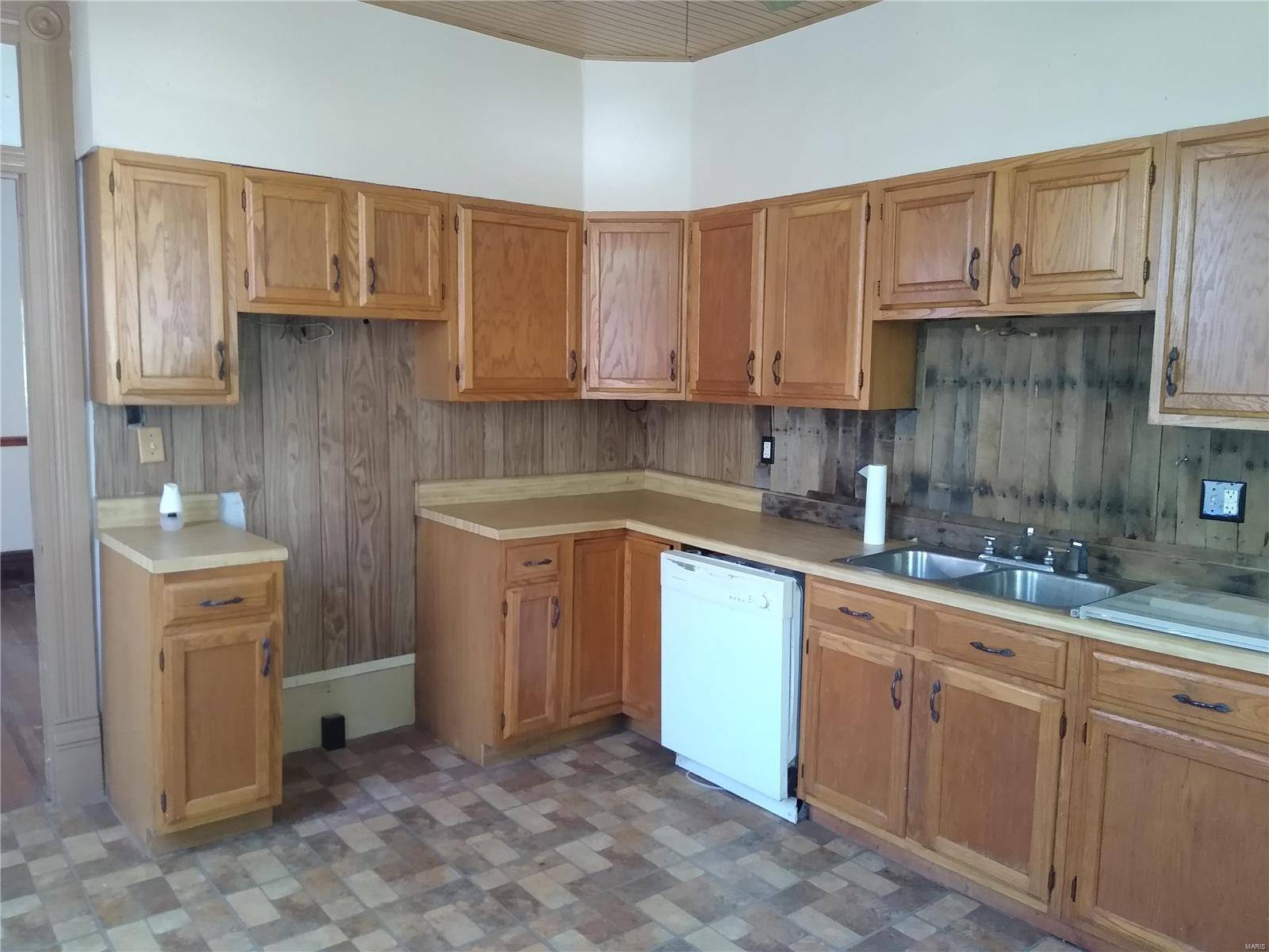 Sparta, IL 62286,312 N Maple ST