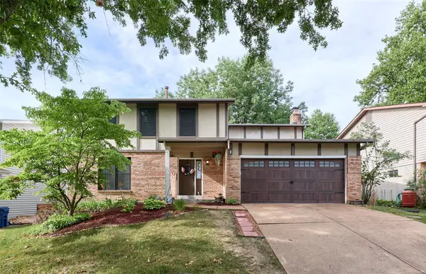 6044 Terri Lynn DR, St Louis, MO 63123