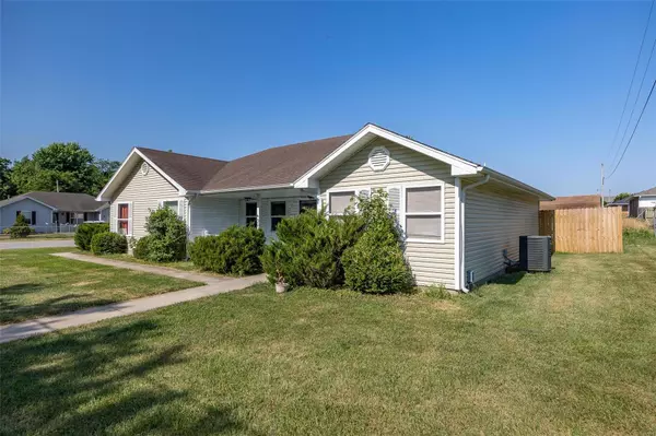 30 Glenridge ST, Lebanon, MO 65536