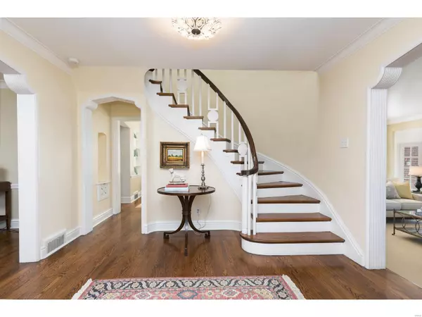 Creve Coeur, MO 63141,15 Spoede Lane