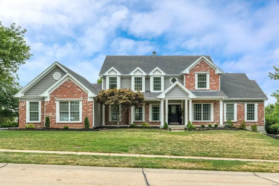 17626 Lisa Valley CT, Wildwood, MO 63005
