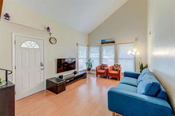 Ballwin, MO 63021,436 Far Hill DR