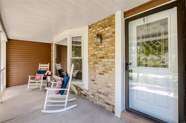 Weldon Spring, MO 63304,706 Balboa CT