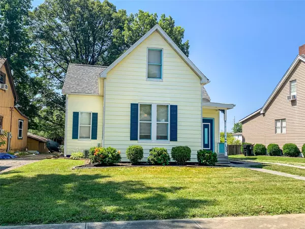 120 N 28th ST, Belleville, IL 62226