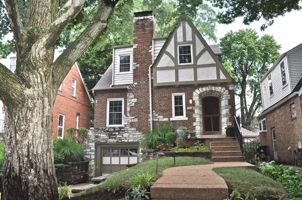 University City, MO 63130,7311 Drexel DR