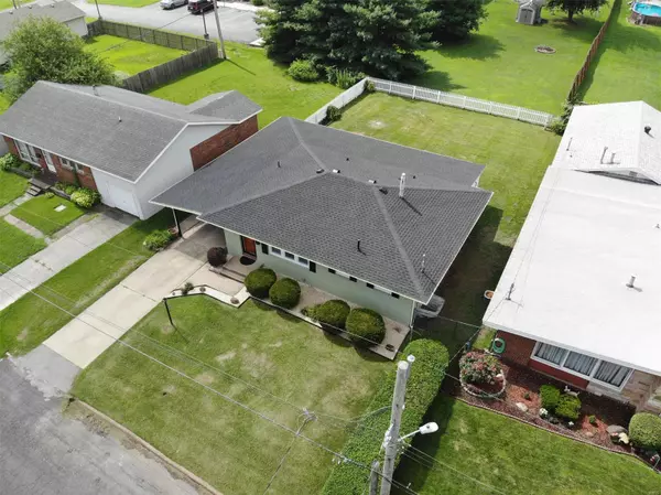 East Alton, IL 62024,805 Ewing ST