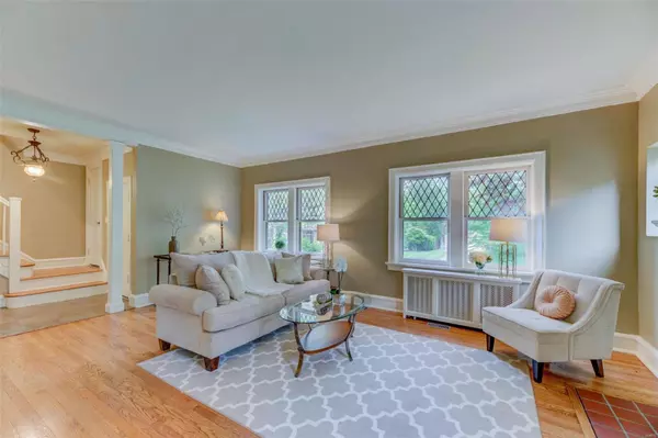 Clayton, MO 63105,708 Audubon DR