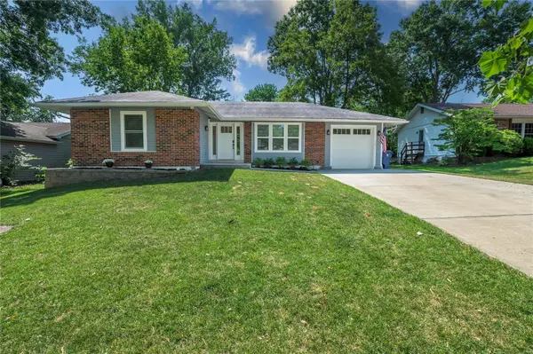 Ballwin, MO 63021,913 Napoli DR