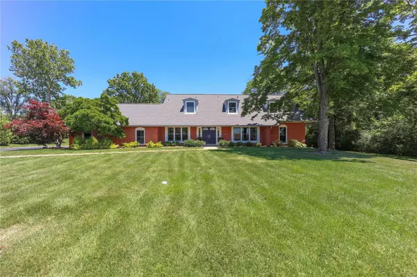 Creve Coeur, MO 63141,154 Carriage Square Drive