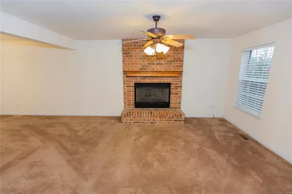 Waterloo, IL 62298,834 Sunflower DR
