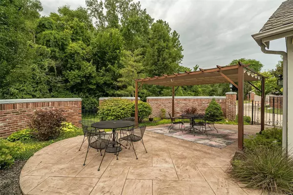 Chesterfield, MO 63017,14425 Valley Meadow CT