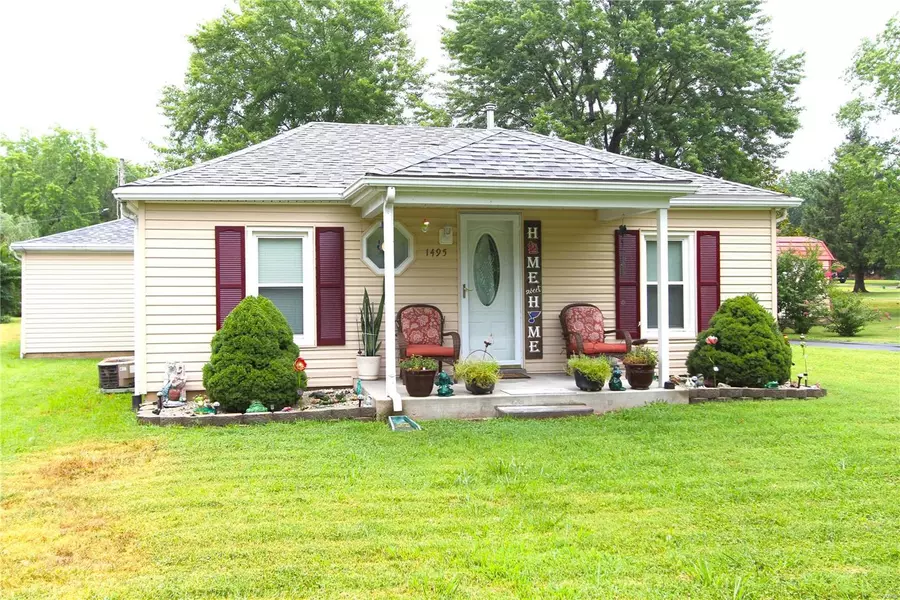 1495 Veterans DR, De Soto, MO 63020