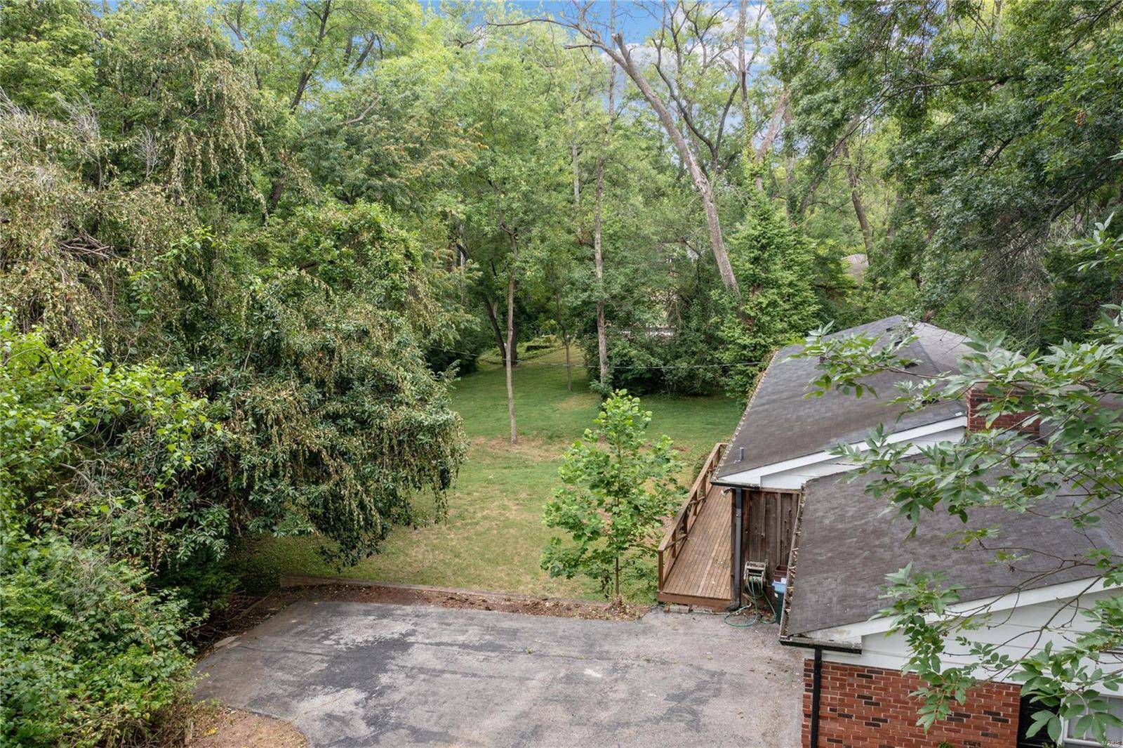 Frontenac, MO 63131,25 Lynnbrook RD