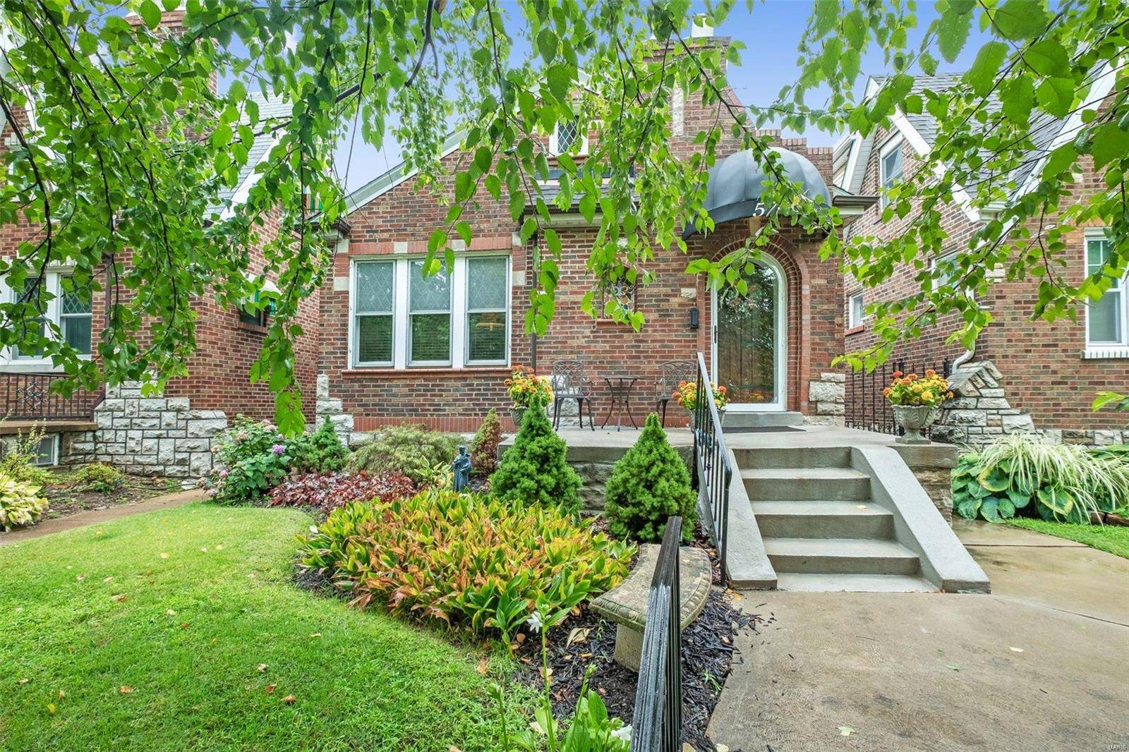 St Louis, MO 63109,5706 Neosho ST