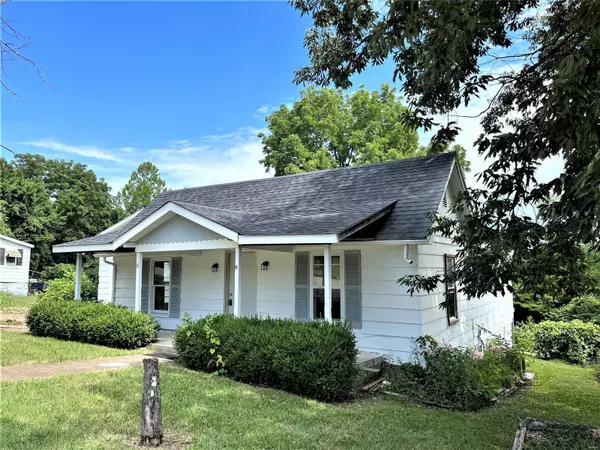 Park Hills, MO 63601,16 Hill Street