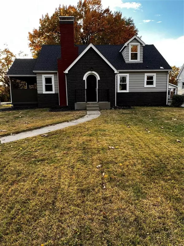 2400 Alby ST,  Alton,  IL 62002