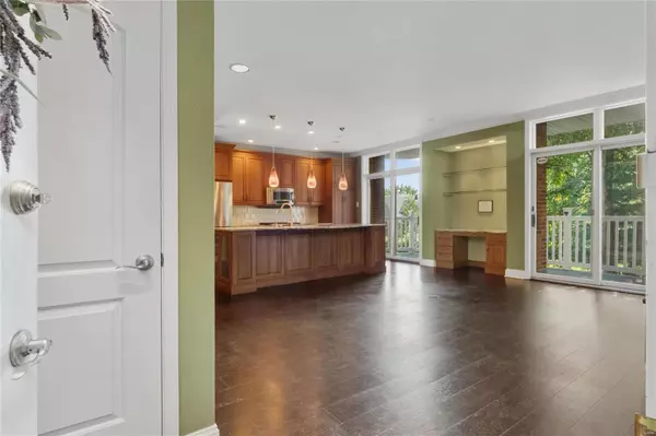 Glendale, MO 63122,15 Country Club TER