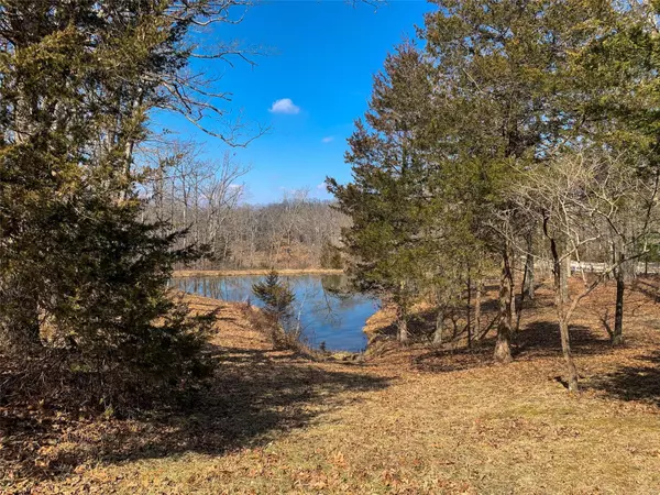 Warrenton, MO 63383,25575 Black Oak Lane