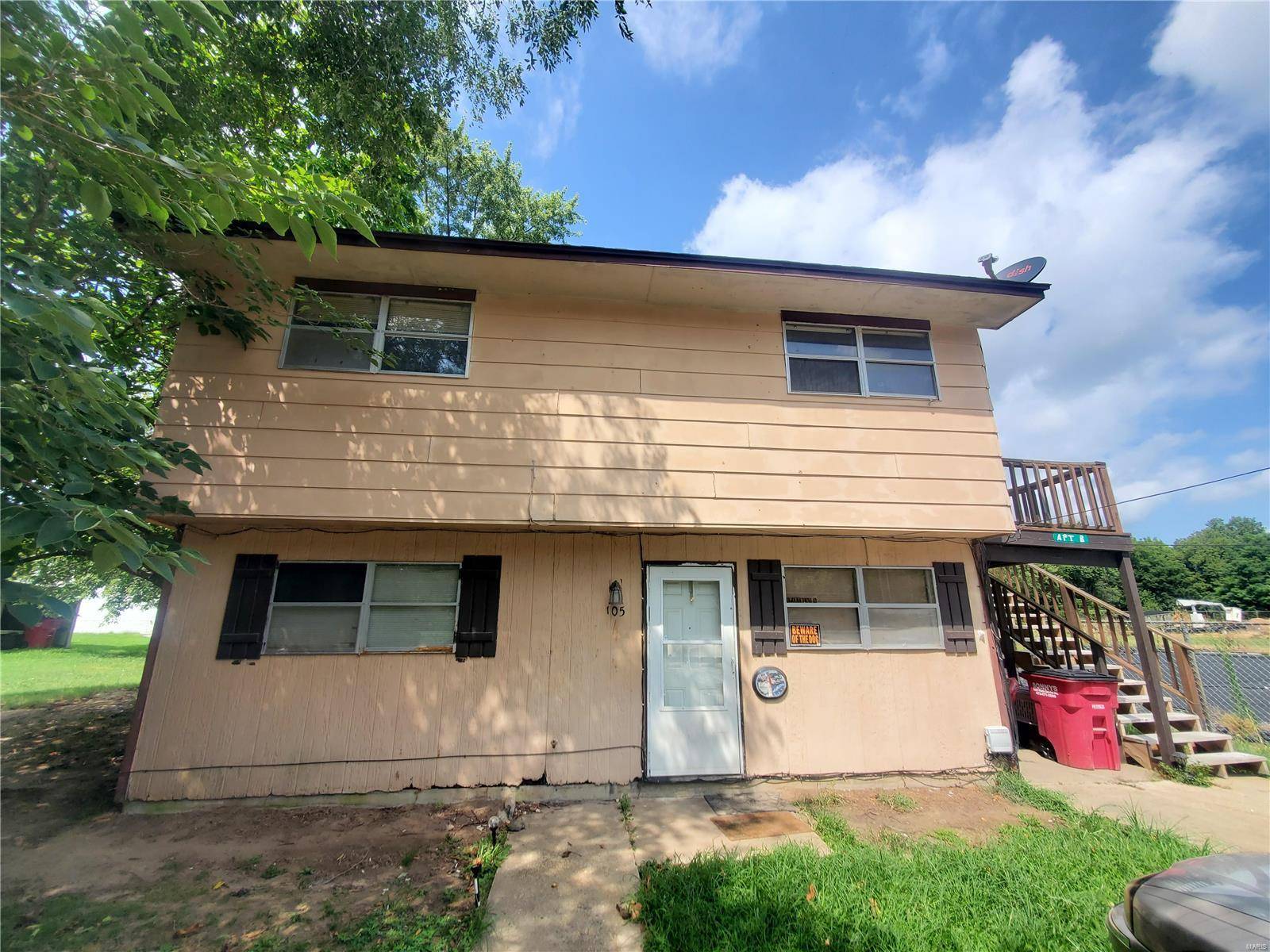 105 N 5th ST,  Sikeston,  MO 63801