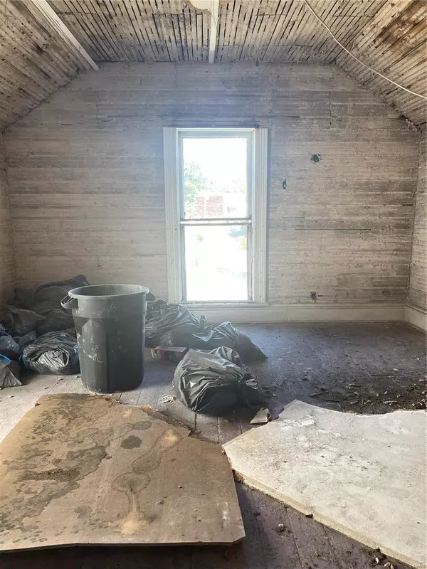 Hannibal, MO 63401,1251 Lyon ST