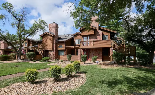 109 Hemingway LN #A, Weldon Spring, MO 63304