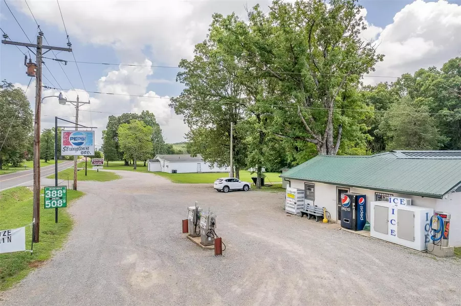 8238 Highway M, Poplar Bluff, MO 63901