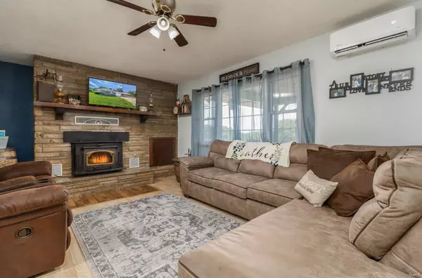 Lebanon, MO 65536,31629 Orchard DR