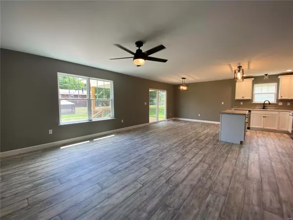 Granite City, IL 62040,18 Steele DR