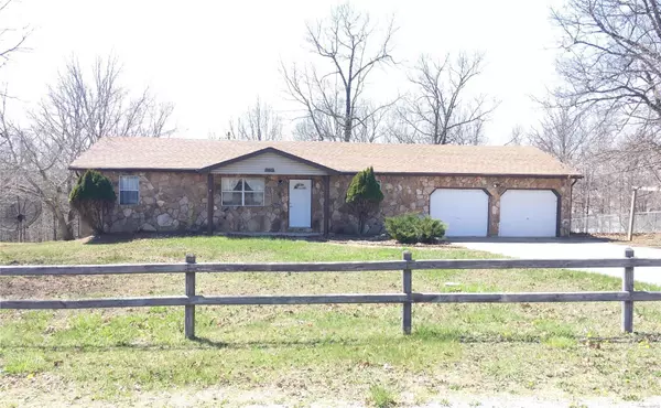 15625 Talon LN, St Robert, MO 65584