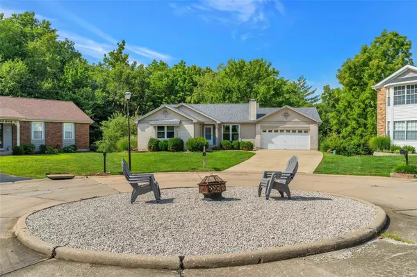 St Peters, MO 63376,1827 Fairwood Forest DR